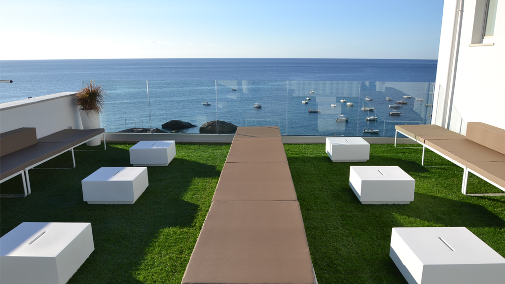 Area lounge Giardini Naxos - Taormina