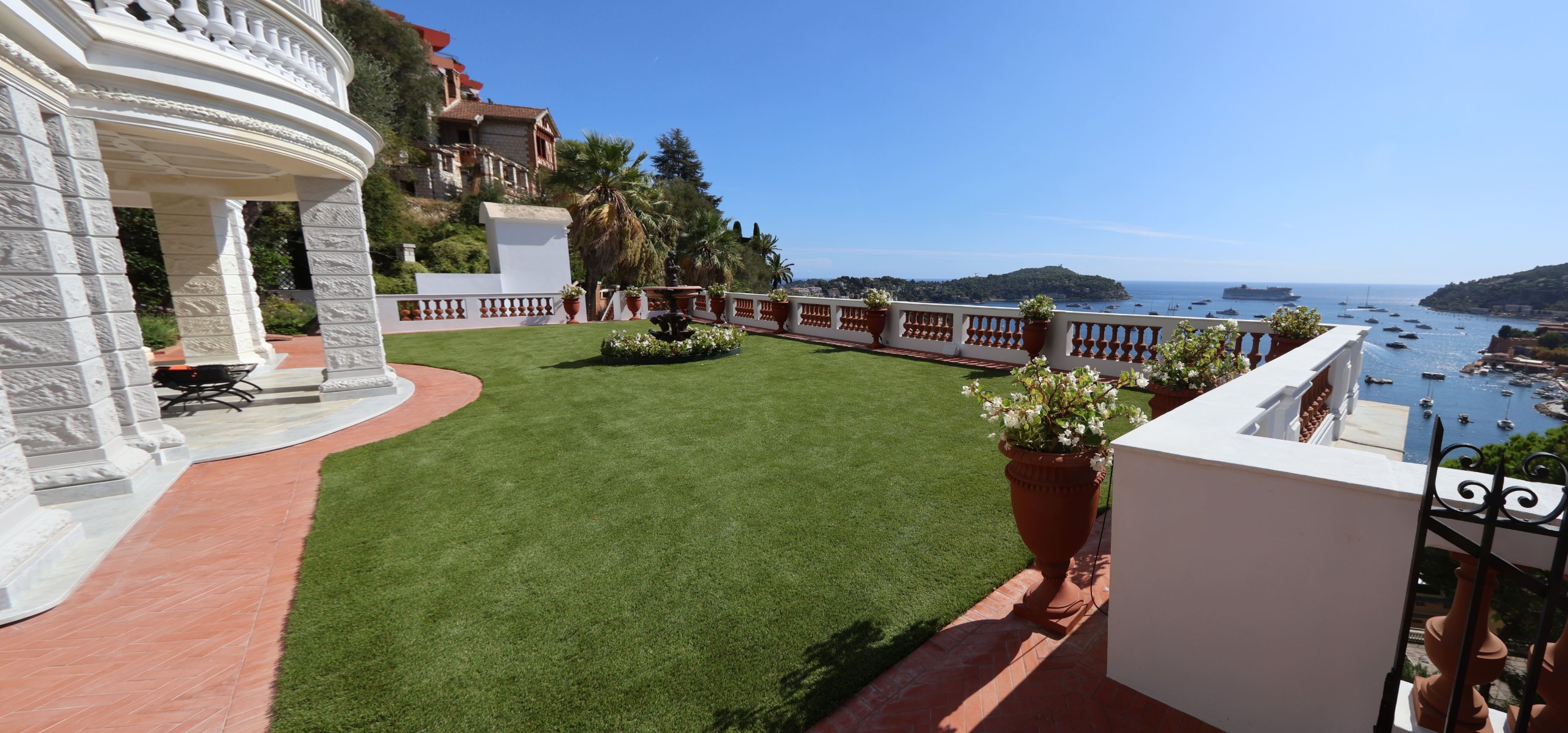erba-sintetica-villa-costanza-leaf02
